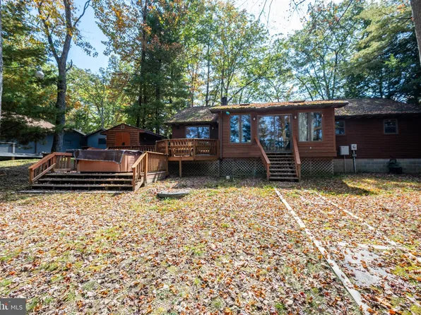 202 Penelacre Ln, Oakland, MD 21550