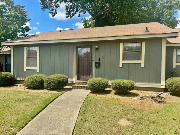 124 Stonehedge Dr, Warner Robins, GA 31088