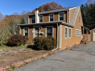 95 Pleasant St, Rockland, MA 02370
