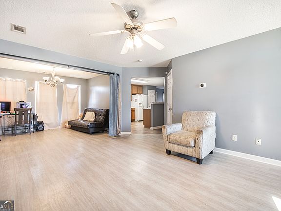 5th image of 508 Timberwind Dr