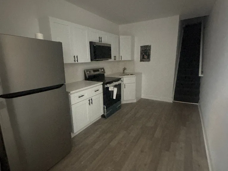6403 Glenmore Ave #2 — Photo 1