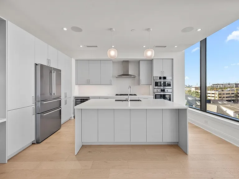 2323 W Main St #506 — Photo 8