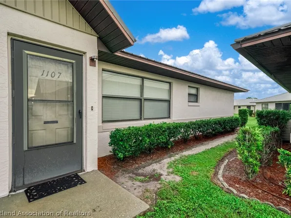 1107 Villaway W, Sebring, FL 33876