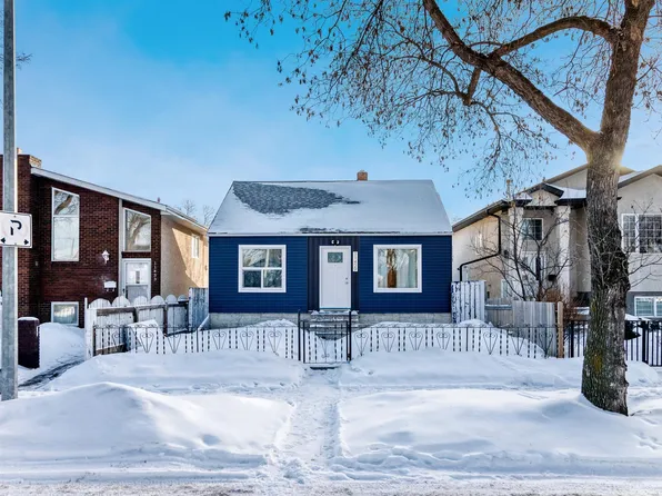11429 89th St NW, Edmonton, AB T5B 3T7