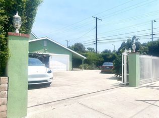 20551 Saticoy St, Winnetka, CA 91306