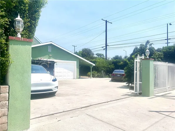 20551 Saticoy St, Winnetka, CA 91306