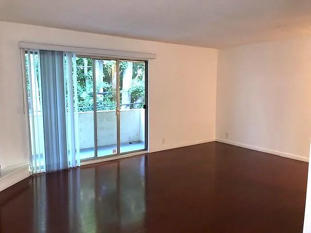 1 BD + 1 BA