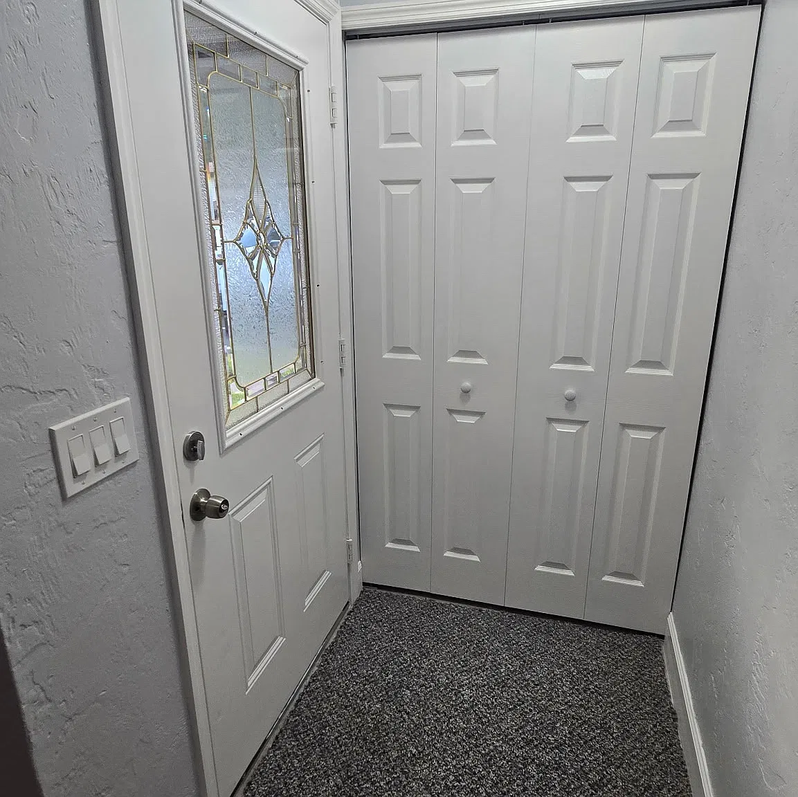2 bed, 1.5 bath, 995 sqft, $1,550 — Photo 3