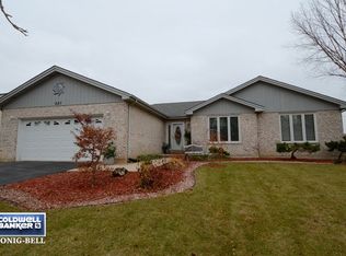 627 Michigan Dr, Romeoville, IL 60446