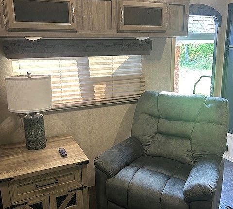 5th image of 32 Gum Tree Dr #Rv