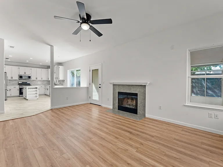 5812 Andrea Ct — Photo 9