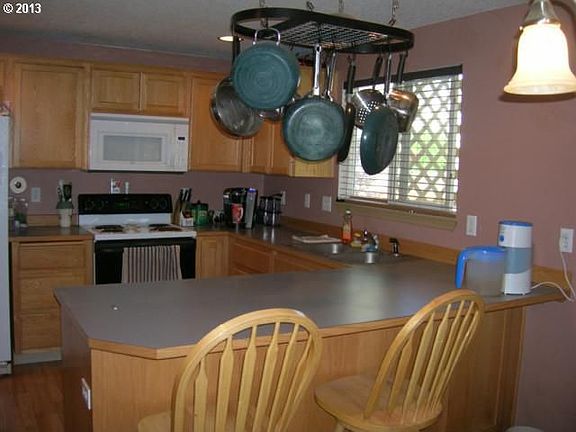 3rd image of 16014 NE 90th St