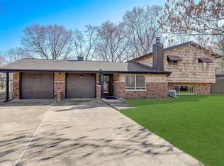 3104 Willow Ln, High Ridge, MO 63049