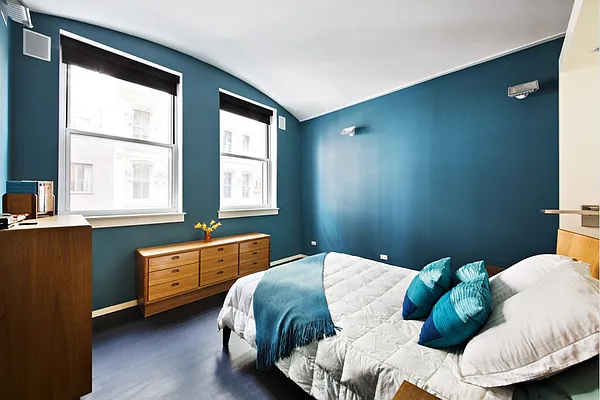 Sold by Stribling | media 8