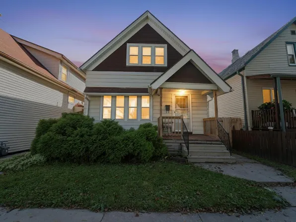 2450 South 7th STREET, Milwaukee, WI 53215