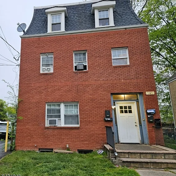763 W Grand Ave #2R — Photo 1