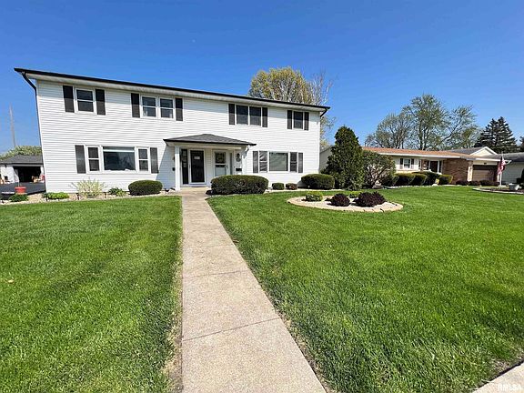2nd image of 1167 Sweetbriar Pl