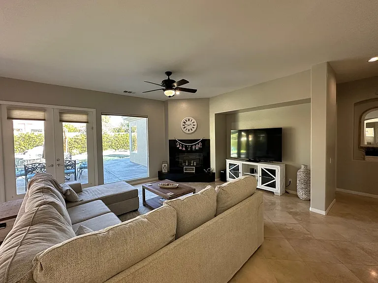 48 Provence Way — Photo 11
