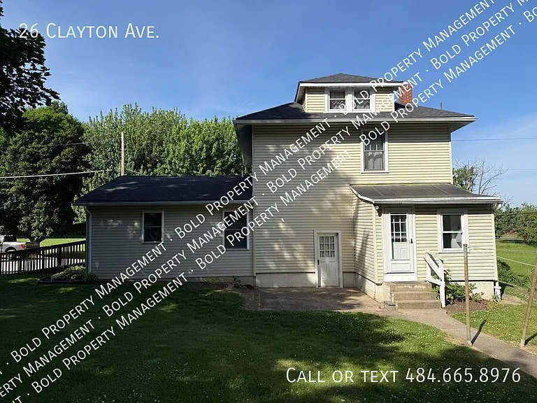 26 Clayton Ave — Photo 3