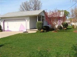 832 Doris Cir, Painesville, OH 44077