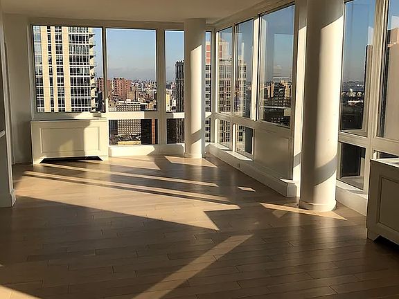 3rd image of 389 E 89th St APT 29C