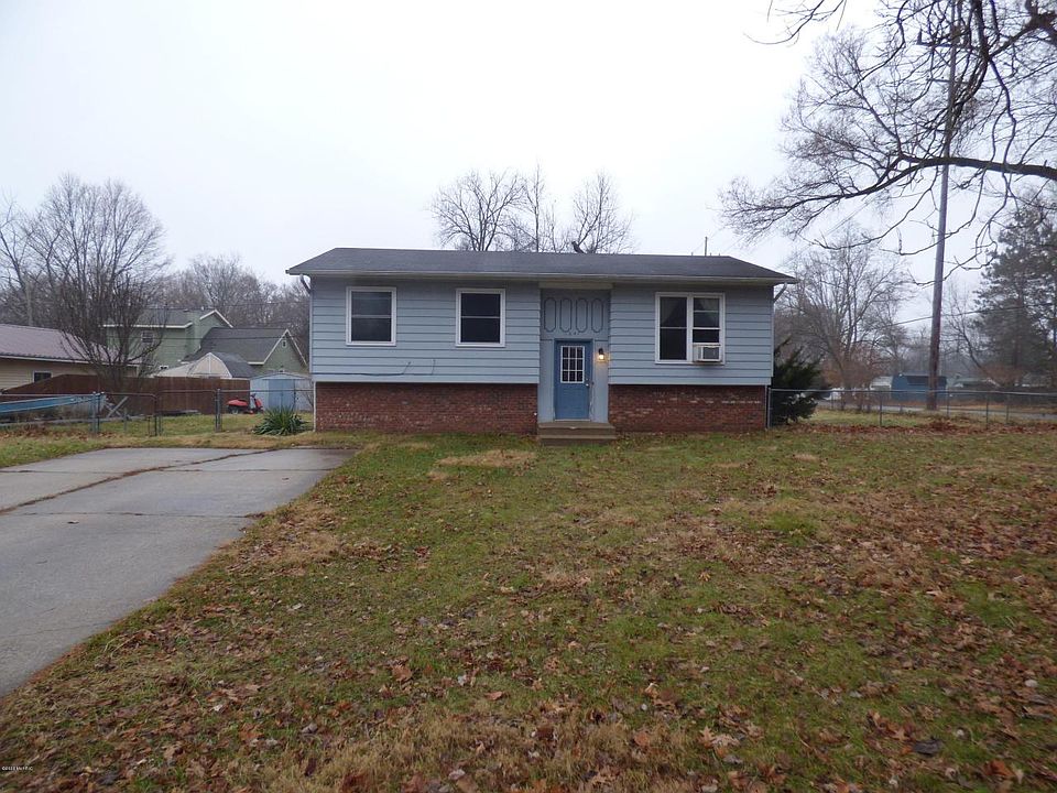 1st image of 1641 Superior St
