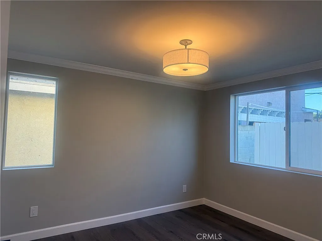2 bed, 700 sqft, $2,800 — Photo 4