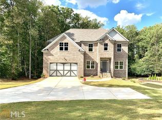 955 Valley Creek Dr, Stone Mountain, GA 30083