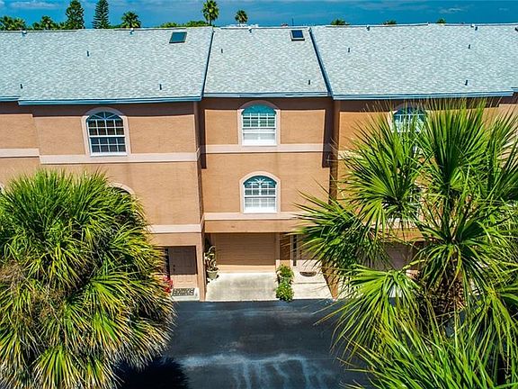 5th image of 637 Pinellas Bayway S #17