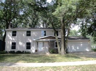 1005 Folwell Dr SW, Rochester, MN 55902