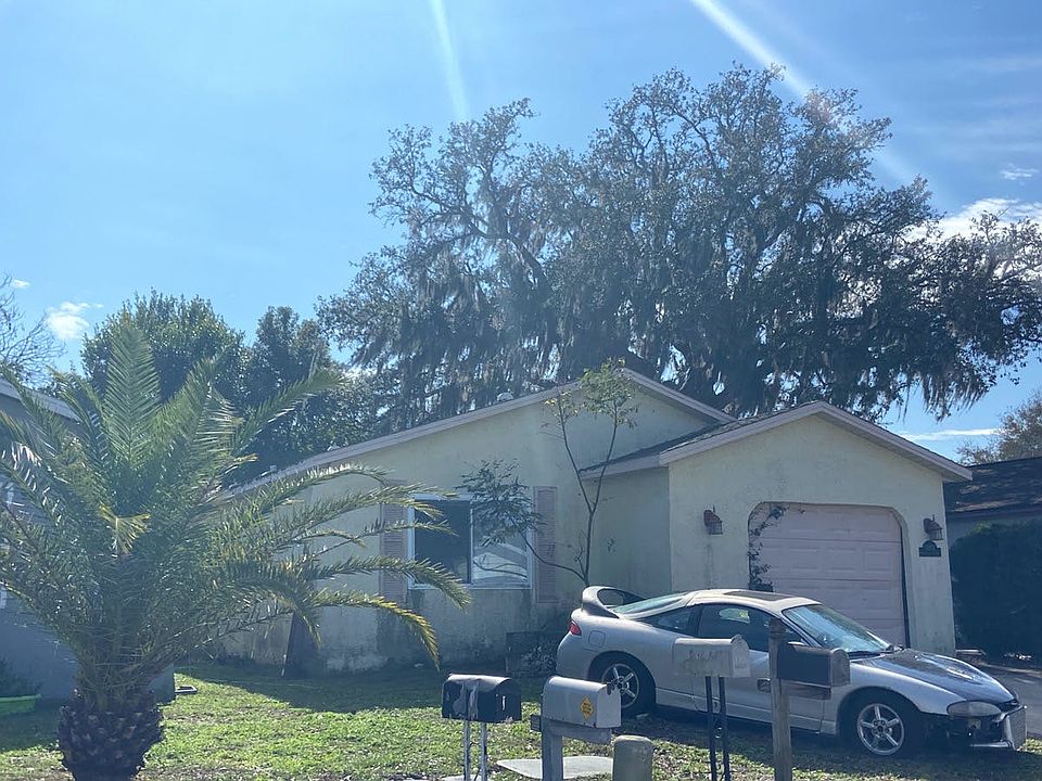 2nd image of 12938 Kellywood Cir