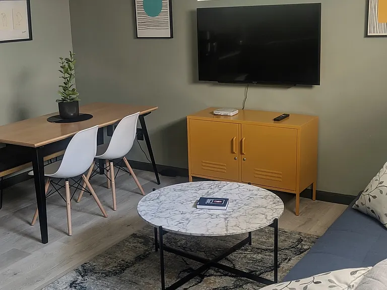 520 Broadway Ave — Photo 1
