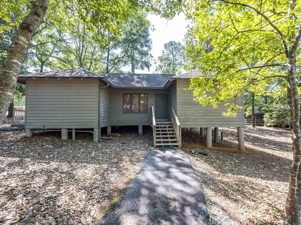 2231 Holly Ln, Pine Mountain, GA 31822