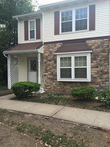 1st image of 375 Rose Ct