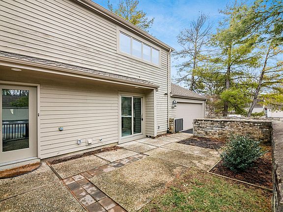 3rd image of 5700 Strathmore Ln #22