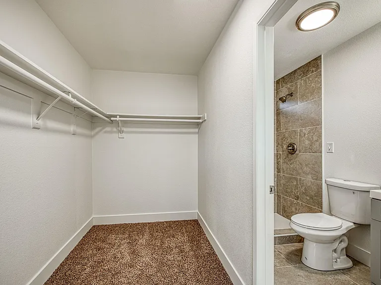 672 W Antonio Dr — Photo 21