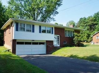 16 Aspinwall Rd, Red Hook, NY 12571