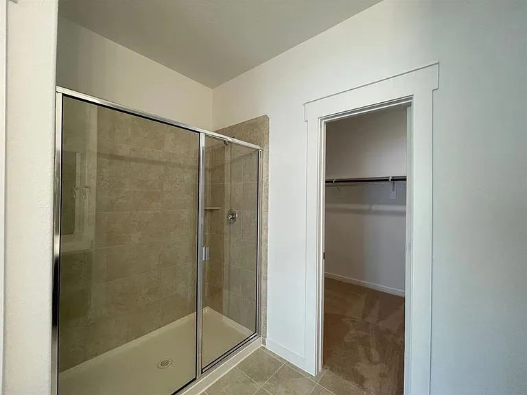815 Summer Village Way — Photo 12