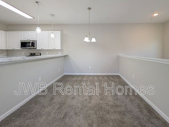 4th image of 615 James St