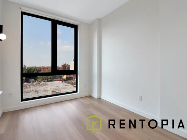 1010 Pacific Street image 1 of 31