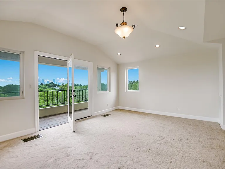 11 Inwood Cir — Photo 31
