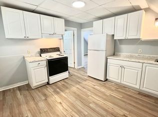 57 Fifth St APT 3, Auburn, ME 04210