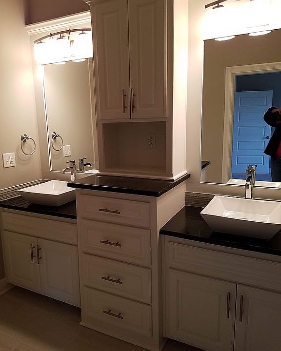 1st image of 529 SE Linden Dr