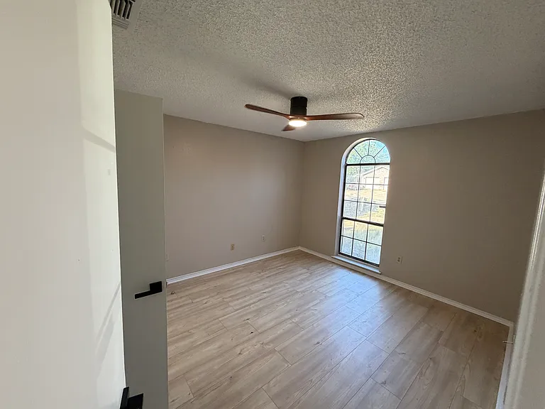 6261 Canyon Cir — Photo 9
