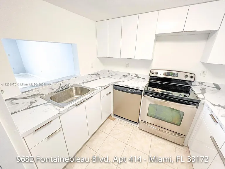9682 Fontainebleau Blvd #414 — Photo 9