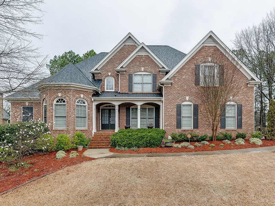 1st image of 745 Brittany Manor Ln