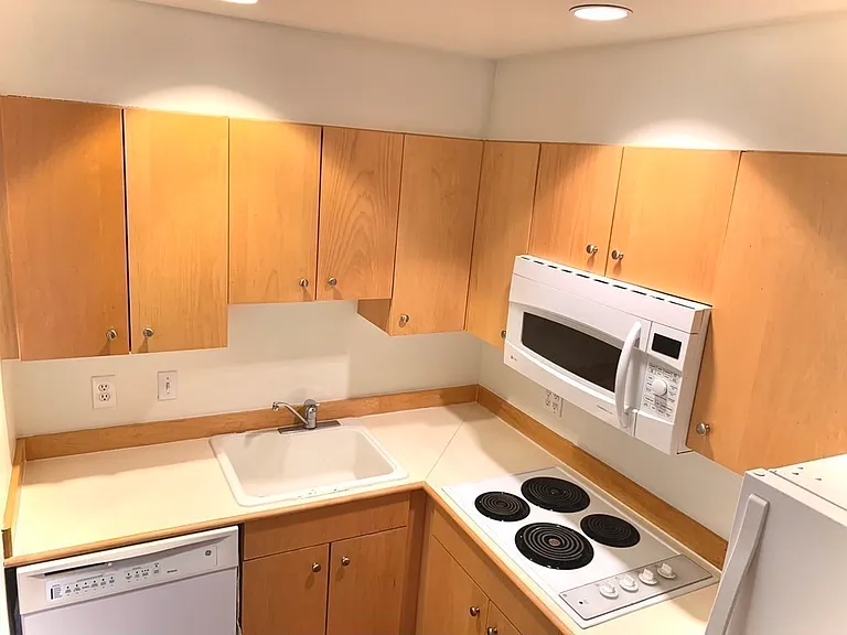 131 Tremont St #7C — Photo 5