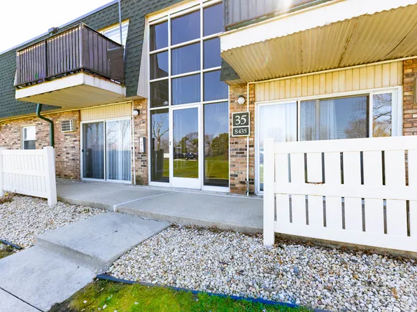 8431 W 99th Ter #35-205, Palos Hills, IL 60465