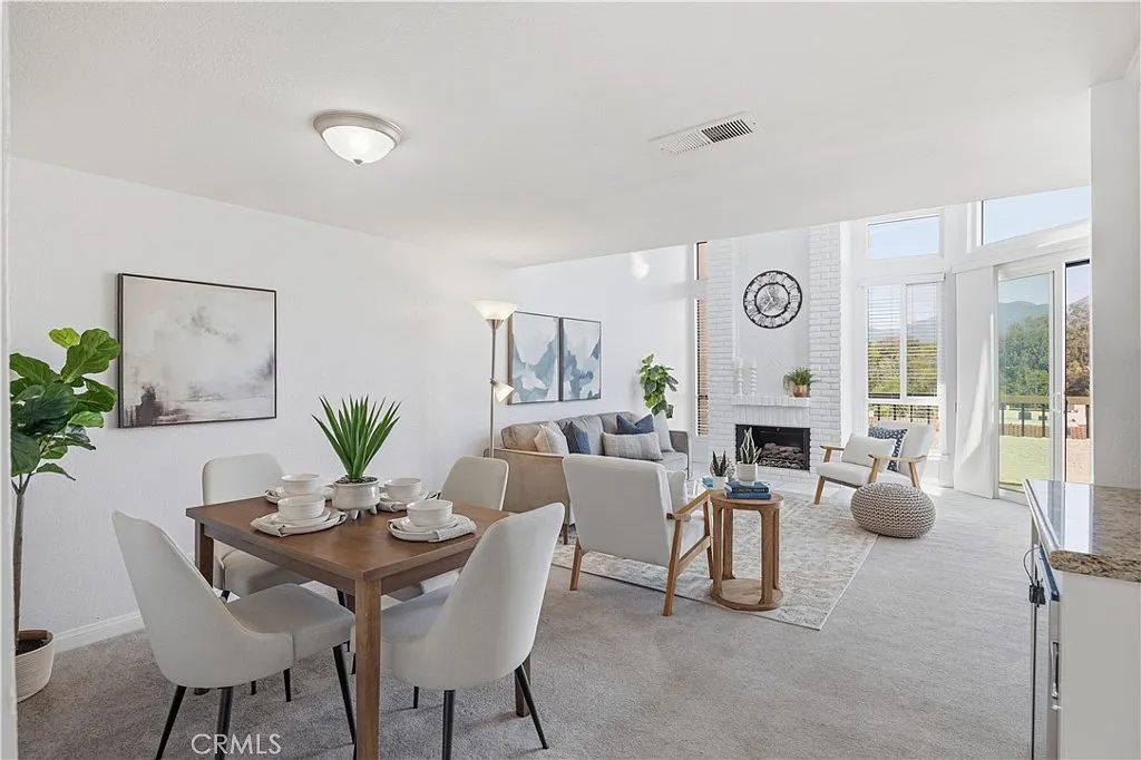 2 bed, 1255 sqft, $3,950 — Photo 3