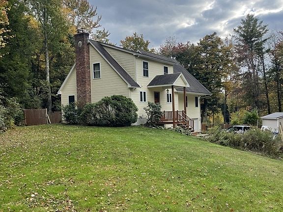 2nd image of 15 Allen Coit Rd